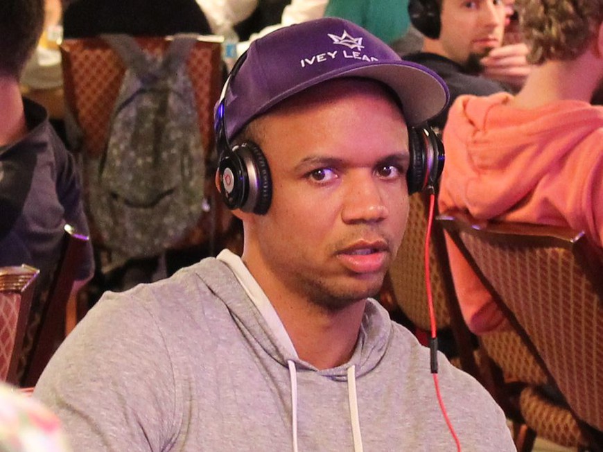 Phil Ivey Leads the 2014 WSOP Main Event